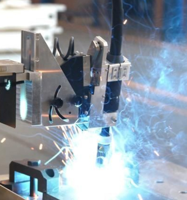 激光焊接機(jī)器人